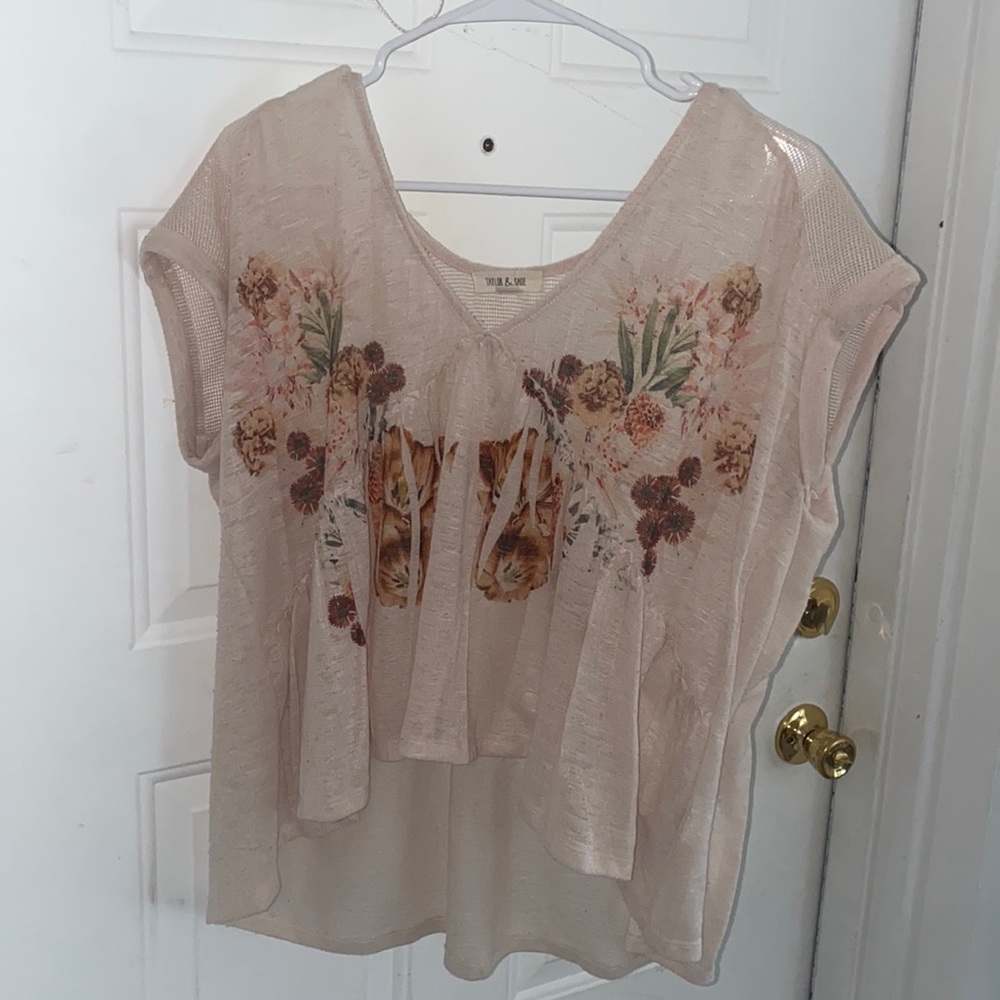 Flowy cream floral Top
